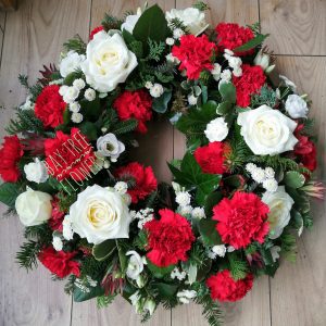 Deluxe Wreath in Red and White