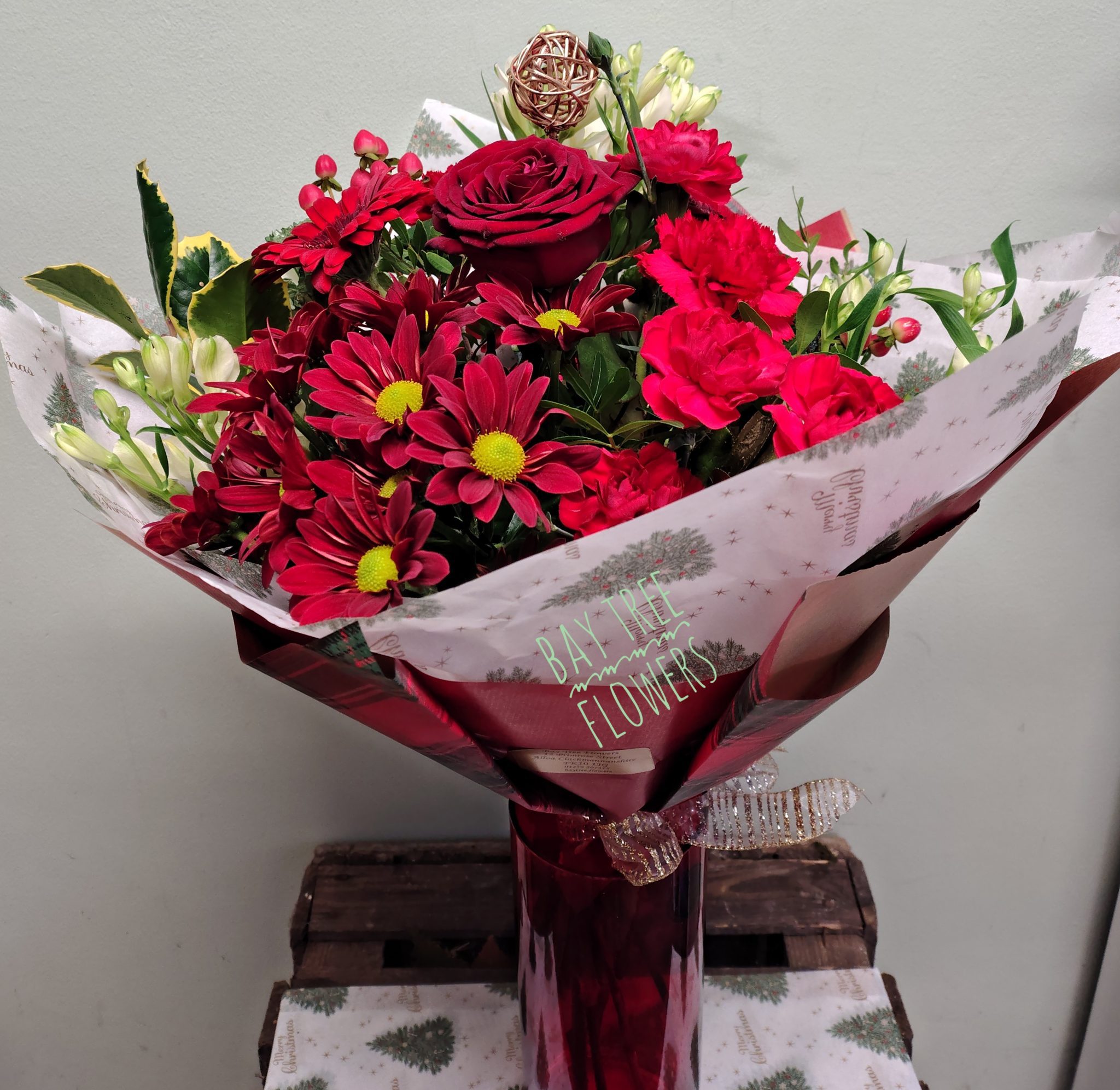 Christmas Handtied Deluxe - Image 4