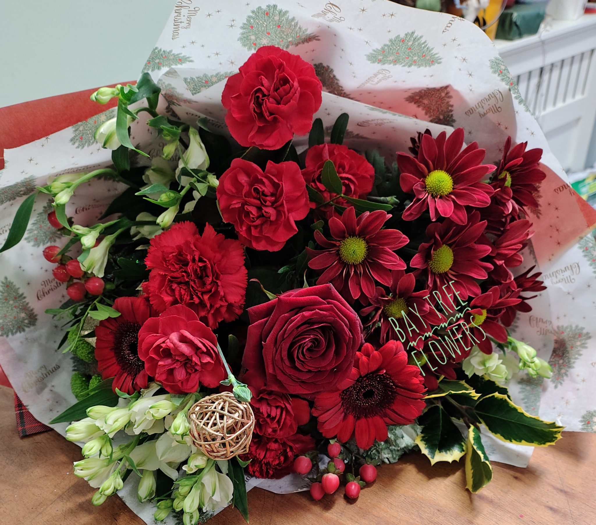 Christmas Handtied Deluxe - Image 2