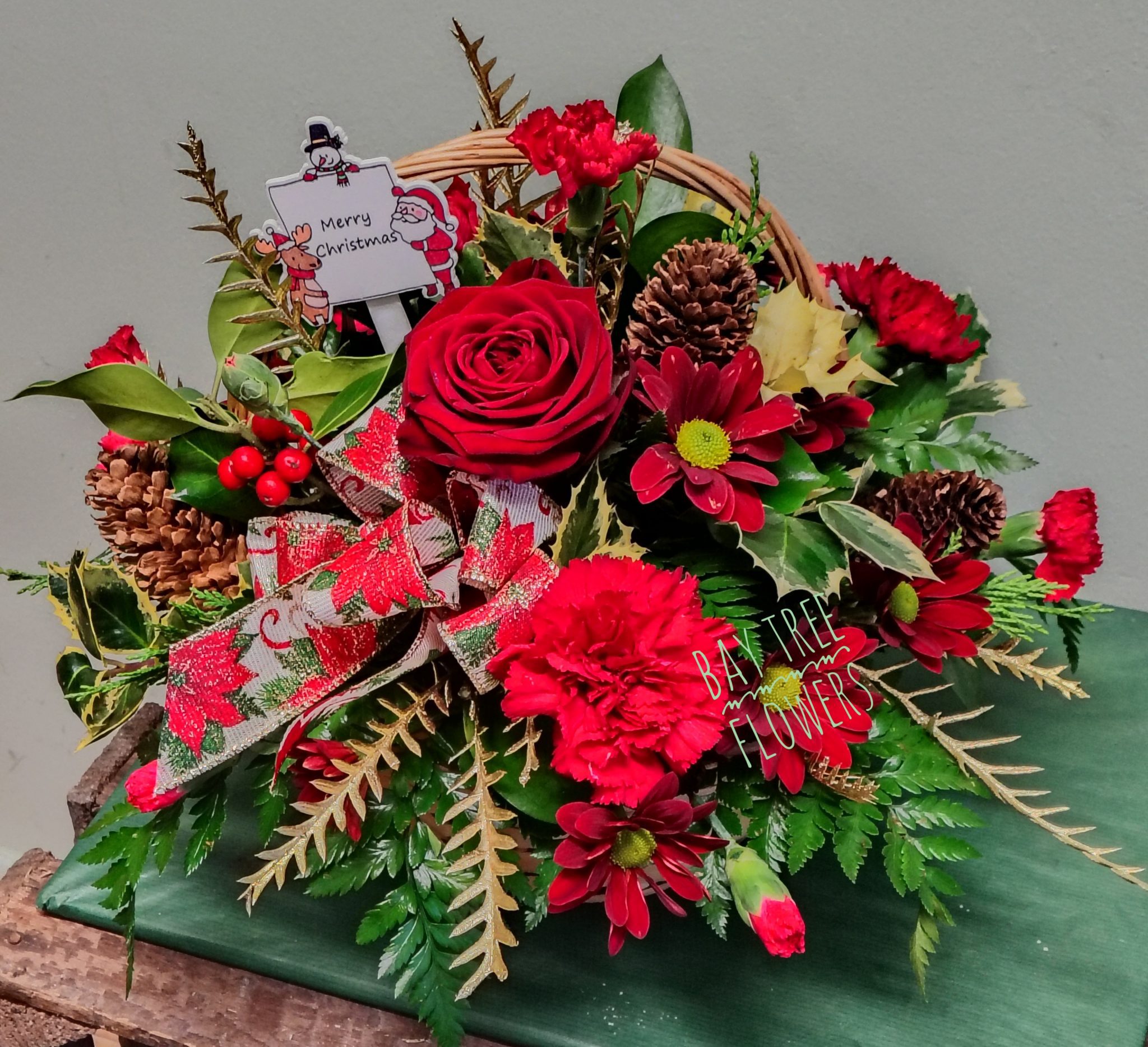 Christmas in a Basket - Image 2