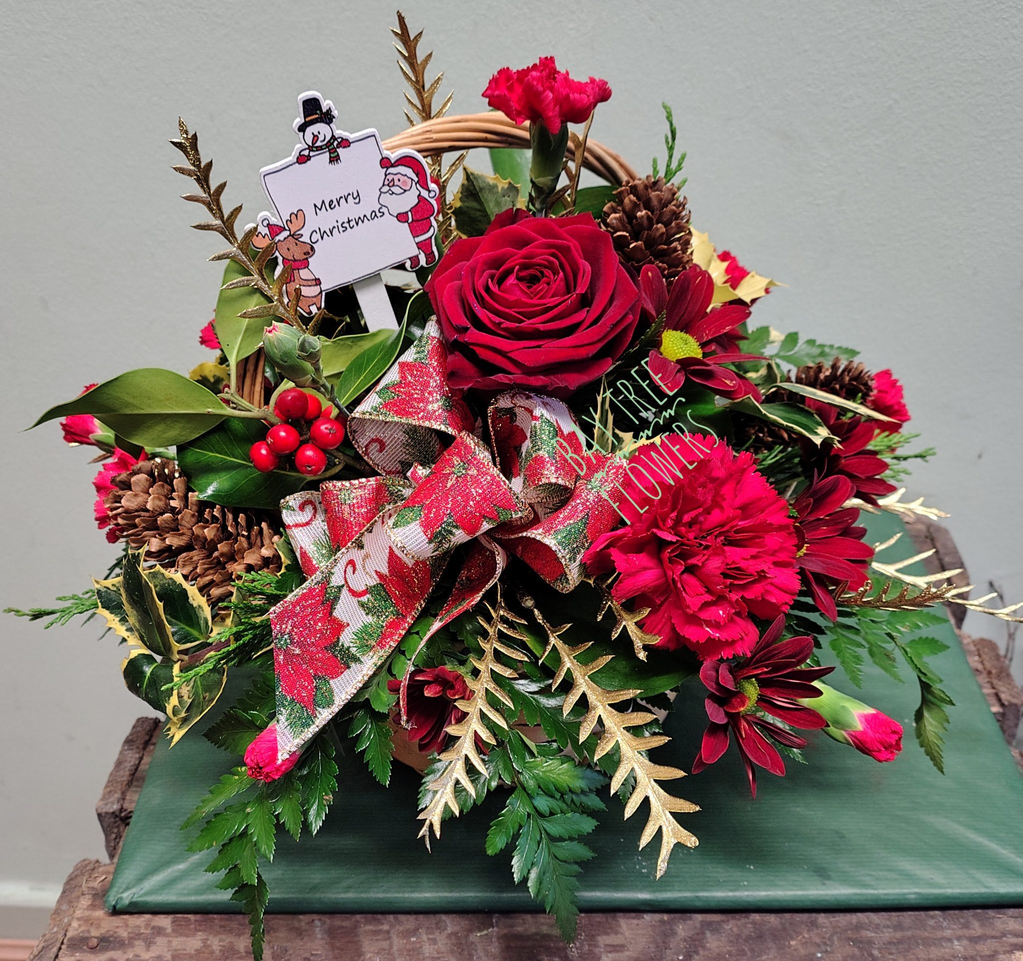 Christmas in a Basket - Image 4